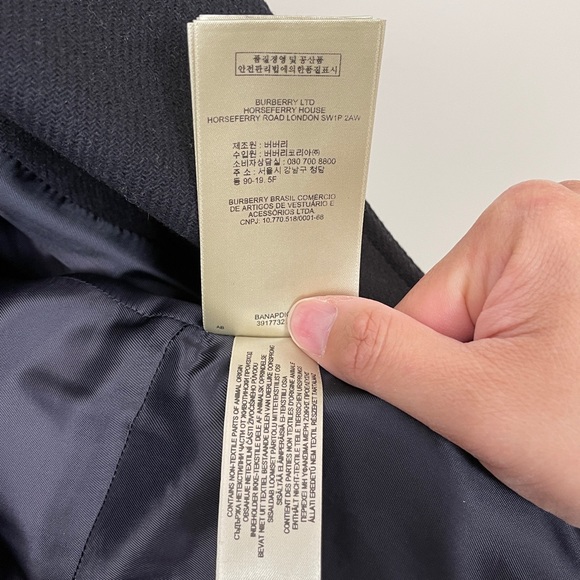 Burberry coat - Picture 10 of 12